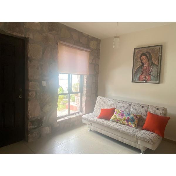 CASA EN VENTA EN SAN MIGUEL DE ALLENDE**** FRACCIONAMIENTO ZIRANDARO