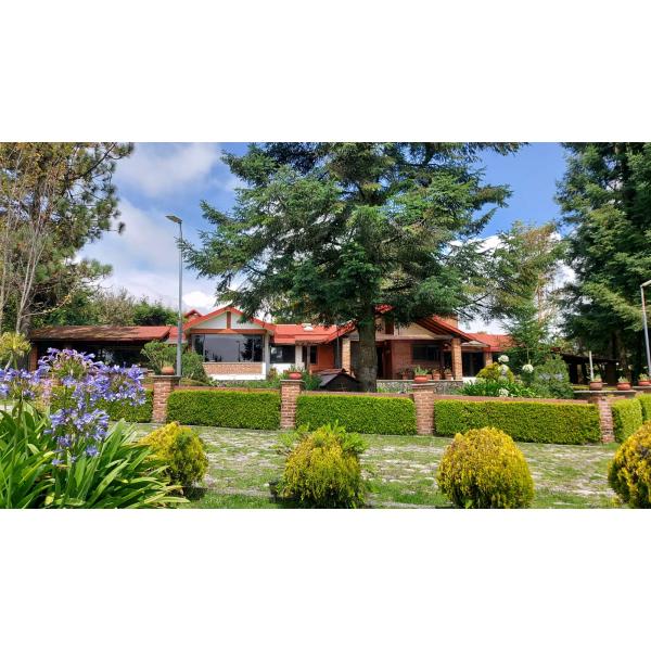 CASA EN VENTA EN EL PUEBLO DE TRES MARIAS****  HUITZILAC**** MORELOS
